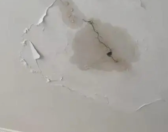 永福阳台漏水维修公司分享下屋面防水工程质量问题原因分析